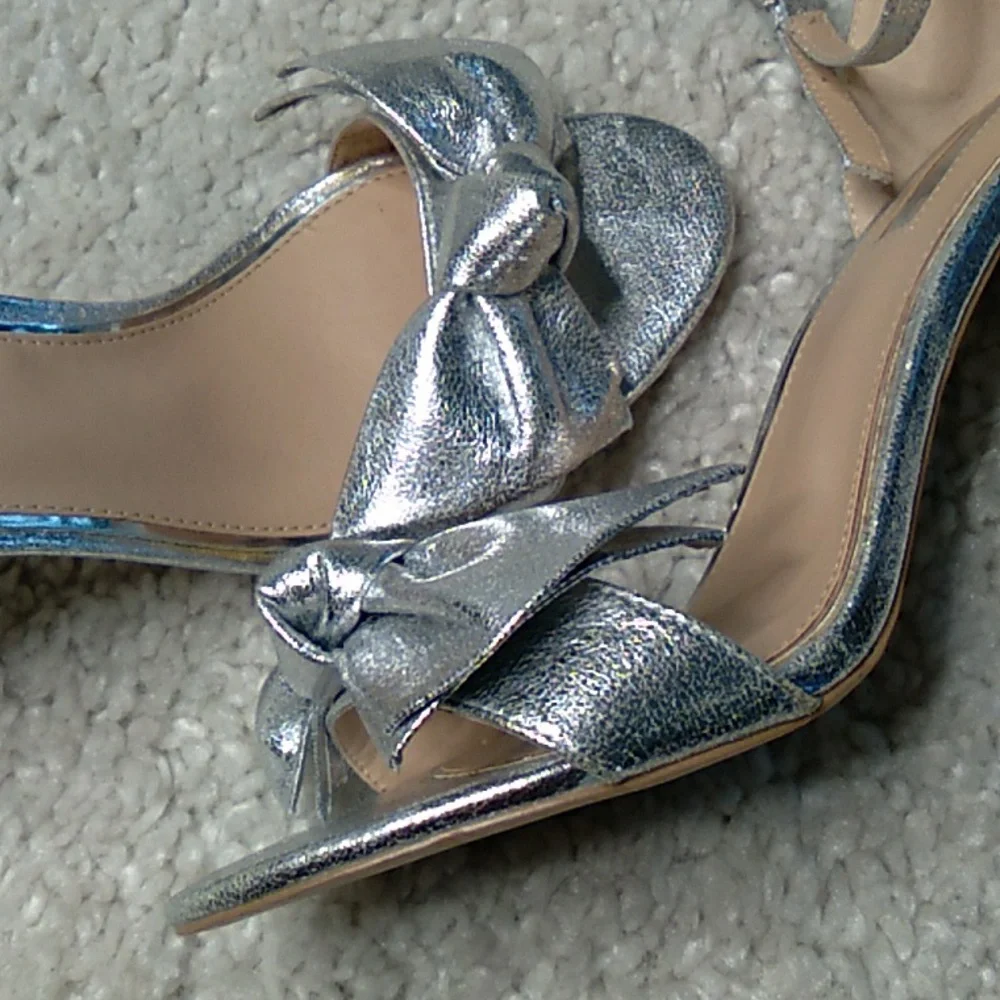 ASOS Mettalic/foil bow heels size 10.5 - Picture 9 of 16